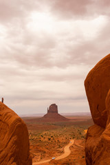Fototapeta na wymiar Sand buttes raiding up in the monument valley in the border of Arizona and utah