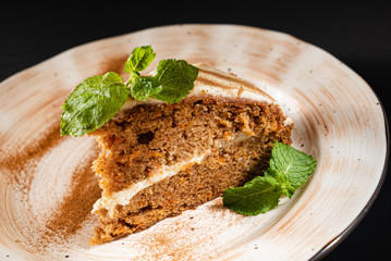 carrot cake with cream cheese