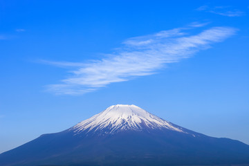 富士山と雲　山梨県