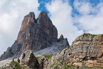 Dolomite peaks one