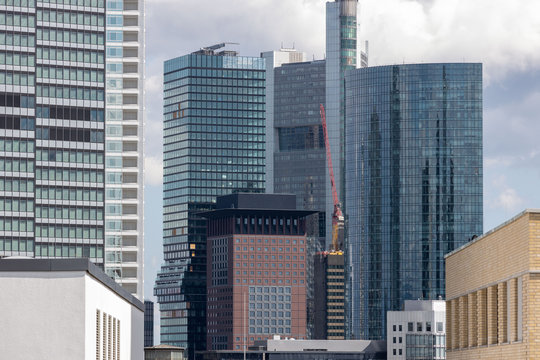 Frankfurt vom Europaviertel in die Innenstadt