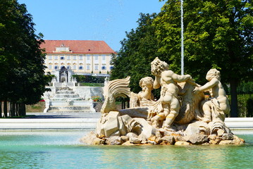 Brunnen und Wassergarten Schloss Hof