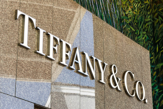 August 20, 2019 Palo Alto / CA / USA - Close Up Of Tiffany & Co Logo At Their Store Located In The Upscale Stanford Shopping Center, An Outdoor Shopping Mall