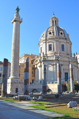 Fototapeta na wymiar Foro de Trajano en Foro Romano, en Roma, Italia