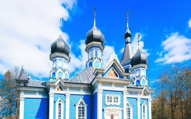 Obraz premium EU Orthodox church in center in Druskininkai