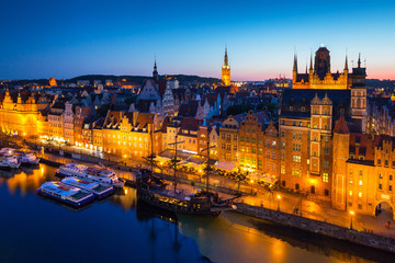 Fototapeta na wymiar Beautiful architecture of the old town in Gdansk at dusk, Poland.