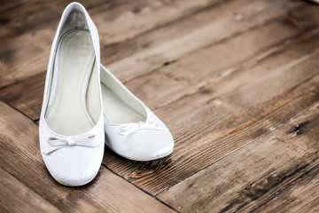 white slipper shoes
