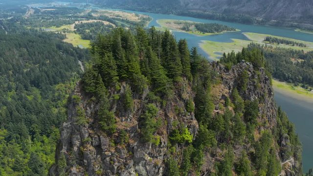 Beacon Rock, an 848-foot (258 m) basalt volcanic plug on the north shore of the Columbia River 32 miles (51 km) east of Vancouver. It was named by Lewis and Clark in 1805.  