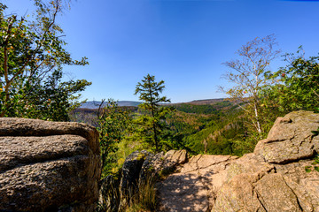 Blick in den Harz vom Ilsestein im Nationalpark