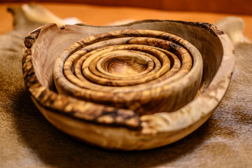 オリーブの木の器のセット。