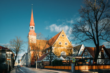 Obraz premium Parnu, Estonia. View Of Lutheran Church Of St. Elizabeth In Sunny Winter Day