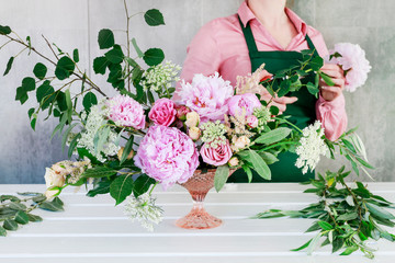 How to make modern table's centerpiece for summer wedding