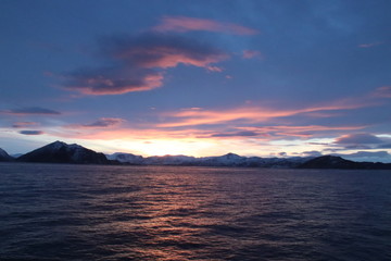 Sonnenuntergang im Winter in Norwegen