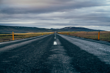 Islanda strada vuota