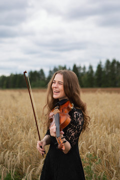 19,027 BEST Girls And Violins IMAGES, STOCK PHOTOS & VECTORS | Adobe Stock