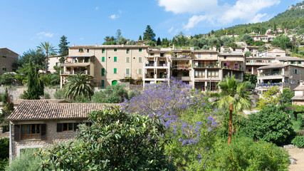 Fototapeta na wymiar View of the village of Deia on the island of Mallorca