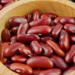 Close up a cup of red beans 