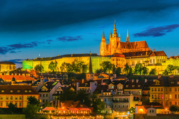 Fototapeta na wymiar View of Hradcany district with Prague Castle