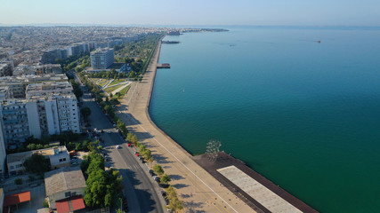 Obraz premium Aerial drone viewof iconic and famous promenade area in new waterfront of Thessaloniki or Salonica featuring iconic Alexander the Great statue, North Greece