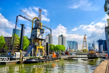 Keuken spatwand met foto The canals and waterways in the city of Rotterdam, the Netherlands. © Jbyard