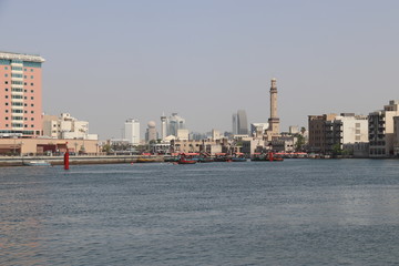 Fototapeta premium Bras de mer à Dubaï, Émirats arabes unis 