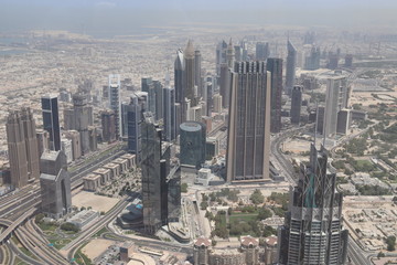 Fototapeta na wymiar Panorama urbain à Dubaï, Émirats arabes unis 