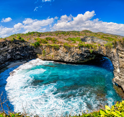 Obraz premium Angel's Billabong, the natural pool on the island of Nusa Penida, Klingung regency, Bali, Indonesia.