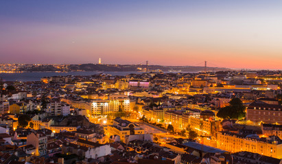 Fototapeta na wymiar Vista panorámica de Lisboa