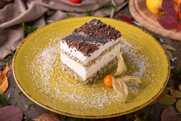 Dessert: cheesecake, donuts, pie, strudel, tiramisso, cake. Portion, a piece.