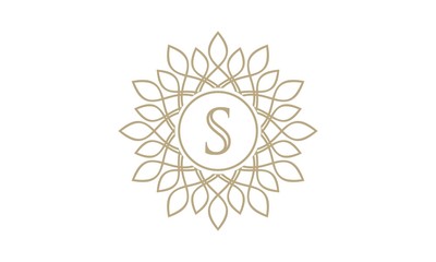 S beauty logo