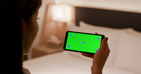 show smartphone green screen