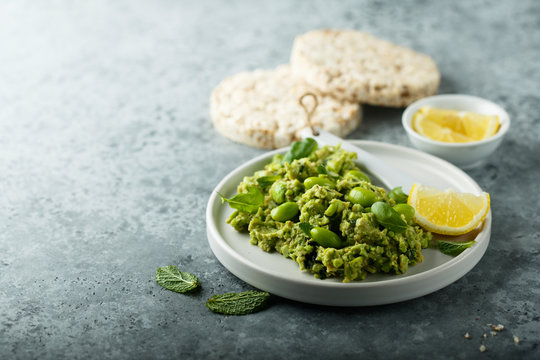 Edamame Beans Dip With Lemon