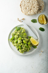 Edamame beans dip with lemon