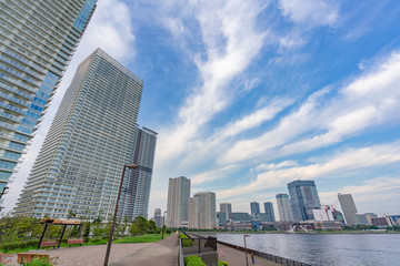 晴海周辺の高層マンションと高層ビル群