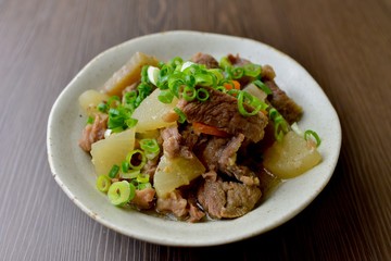 牛すじ煮込み