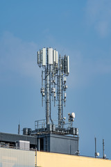 Funktantennen auf Hausdach