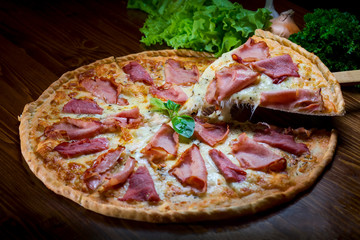 pizza with mushrooms and sausage