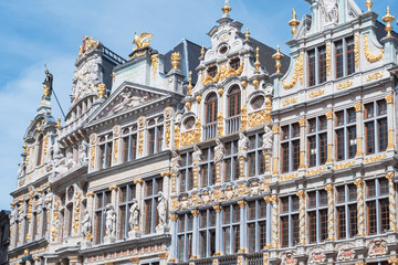 Fototapeta premium Apartments decorated with gold ornaments
