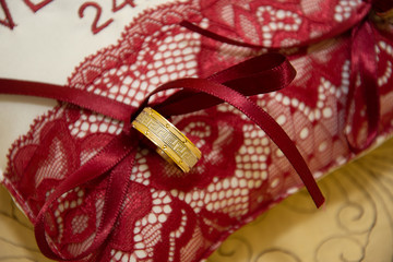 Beautiful wedding ring  K18 gold wedding ring