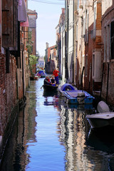 Fototapeta na wymiar Kanal mit Häuserfront im Bereich Zattere, Venedig, Venetien, Italien, Europa