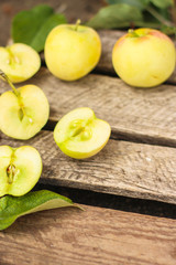 apple, harvest (juicy, fresh apples, whole fruits and slices) menu. top food background. copy space