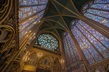 Obraz premium Stained glass window in Sainte Chapelle, Paris, France