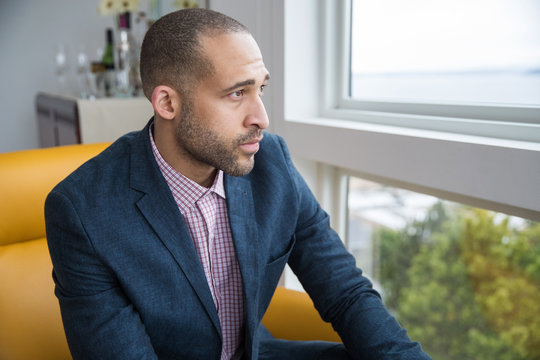 Handsom African American man wearing a suit