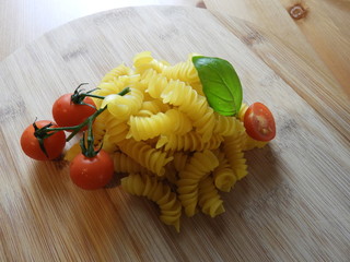 Fusilli with tomato and basil