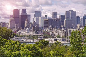 Obraz premium Montréal Canada view of the downtown building