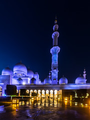 mosque in abu dhabi at night united arab emirates