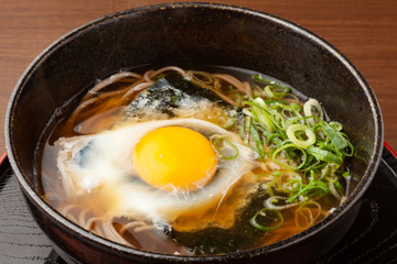 月見蕎麦