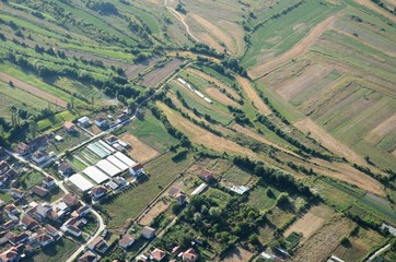 Macédoine du Nord : Vues aériennes de la campagne entre Ohrid et Struga depuis une montgolfière