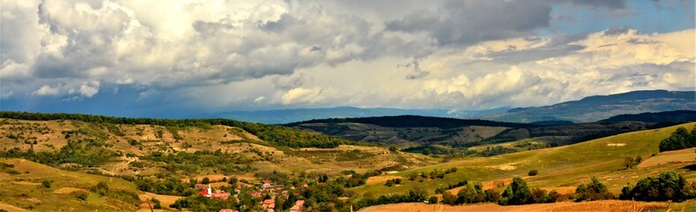 Fototapeta premium landscape with mountains and clouds