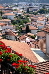 Obraz premium Macédoine du Nord : Entrée, rues, ruelles et panorama sur les hauteurs de la vieille ville et du lac d’Ohrid